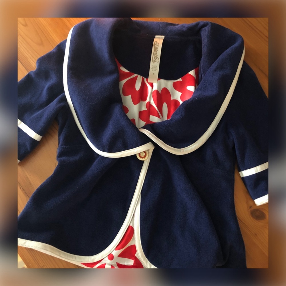 Short sleeve nautical look blazer